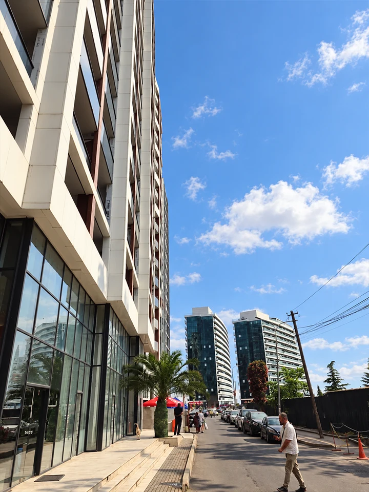 Ande Tower 2 exterior on New Boulevard in Batumi