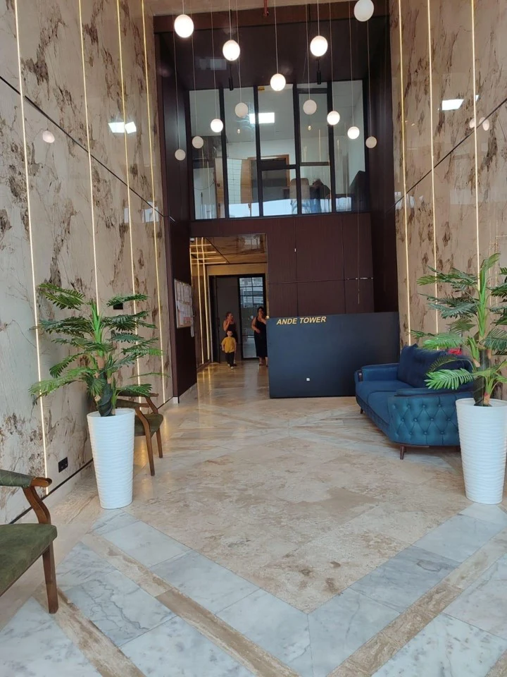 Ande Tower 2 entrance lobby with reception area