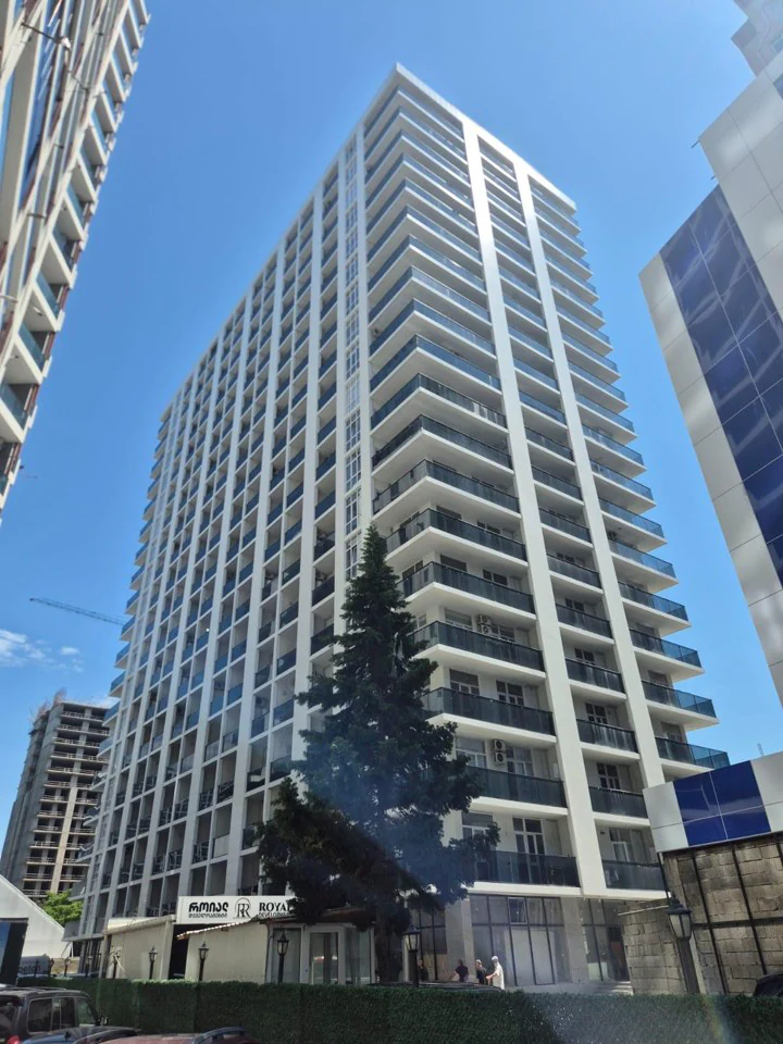 Royal Residence exterior in Batumi New Boulevard